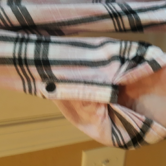 Top - Picture 3 of 4